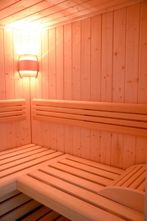 Gerda Wellness Apartment Grinzens エクステリア 写真