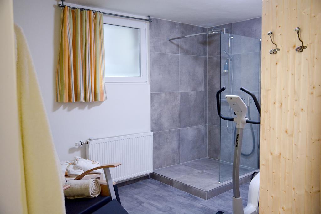 Gerda Wellness Apartment Grinzens エクステリア 写真